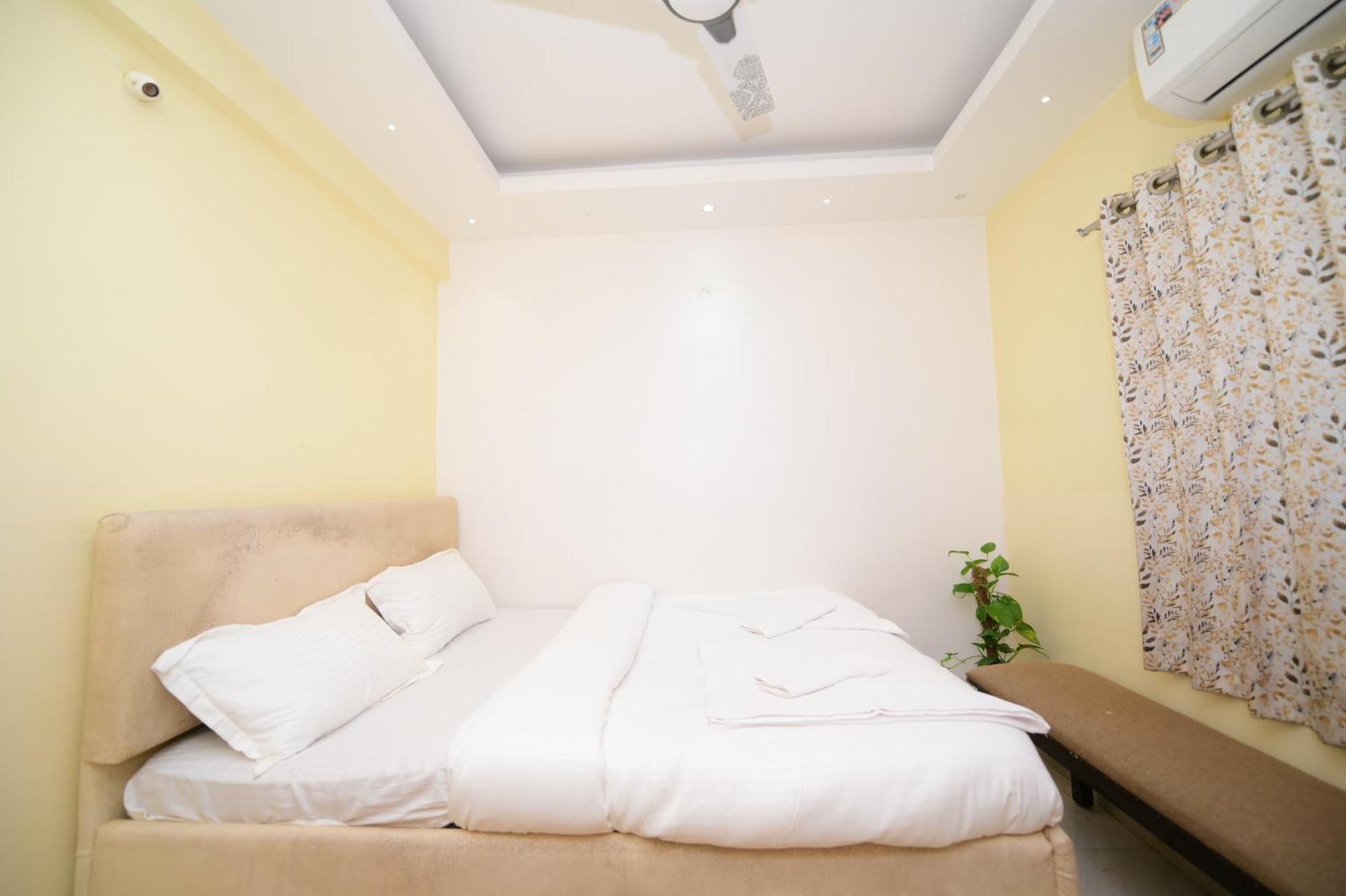 Airport Residency Hotel Ранчи Экстерьер фото