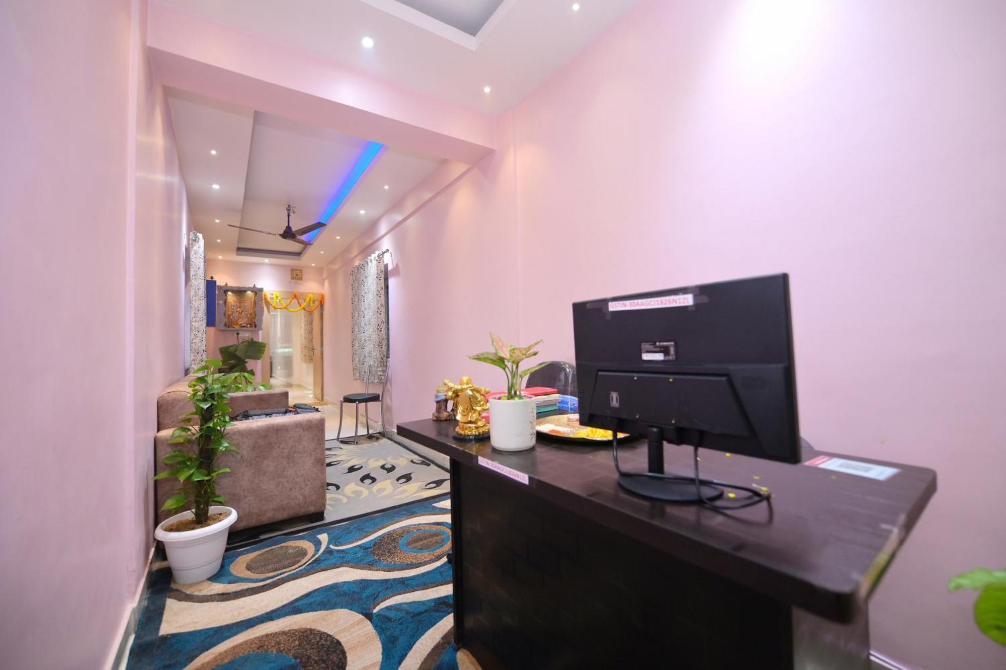 Airport Residency Hotel Ранчи Экстерьер фото