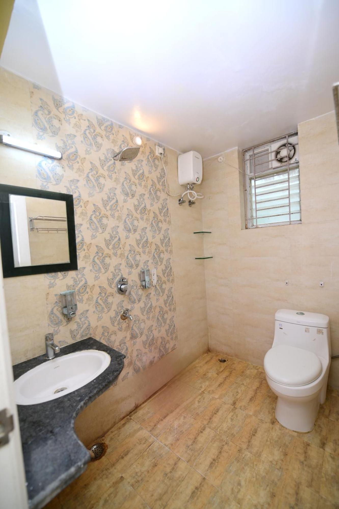Airport Residency Hotel Ранчи Экстерьер фото