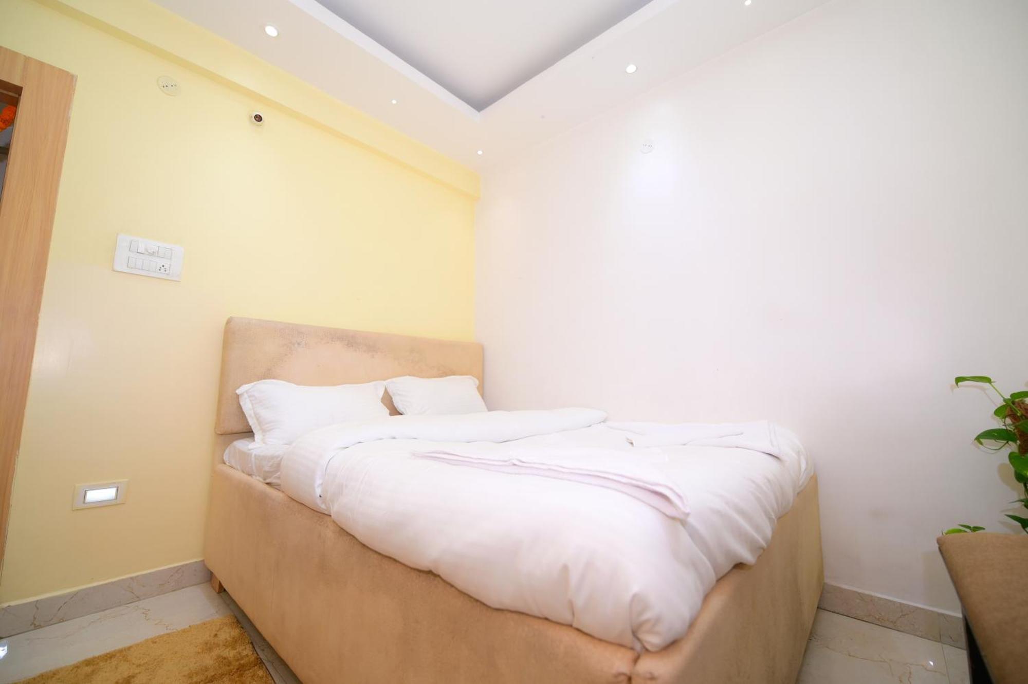 Airport Residency Hotel Ранчи Экстерьер фото